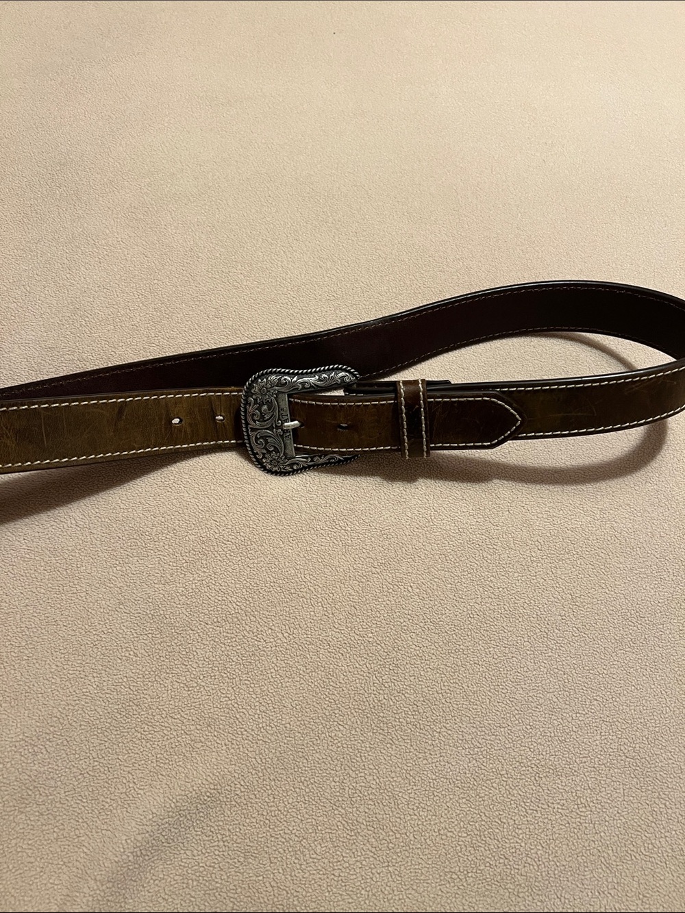 Ariat Women’s Brown Leather Belt with Embossed Silver Buckle L